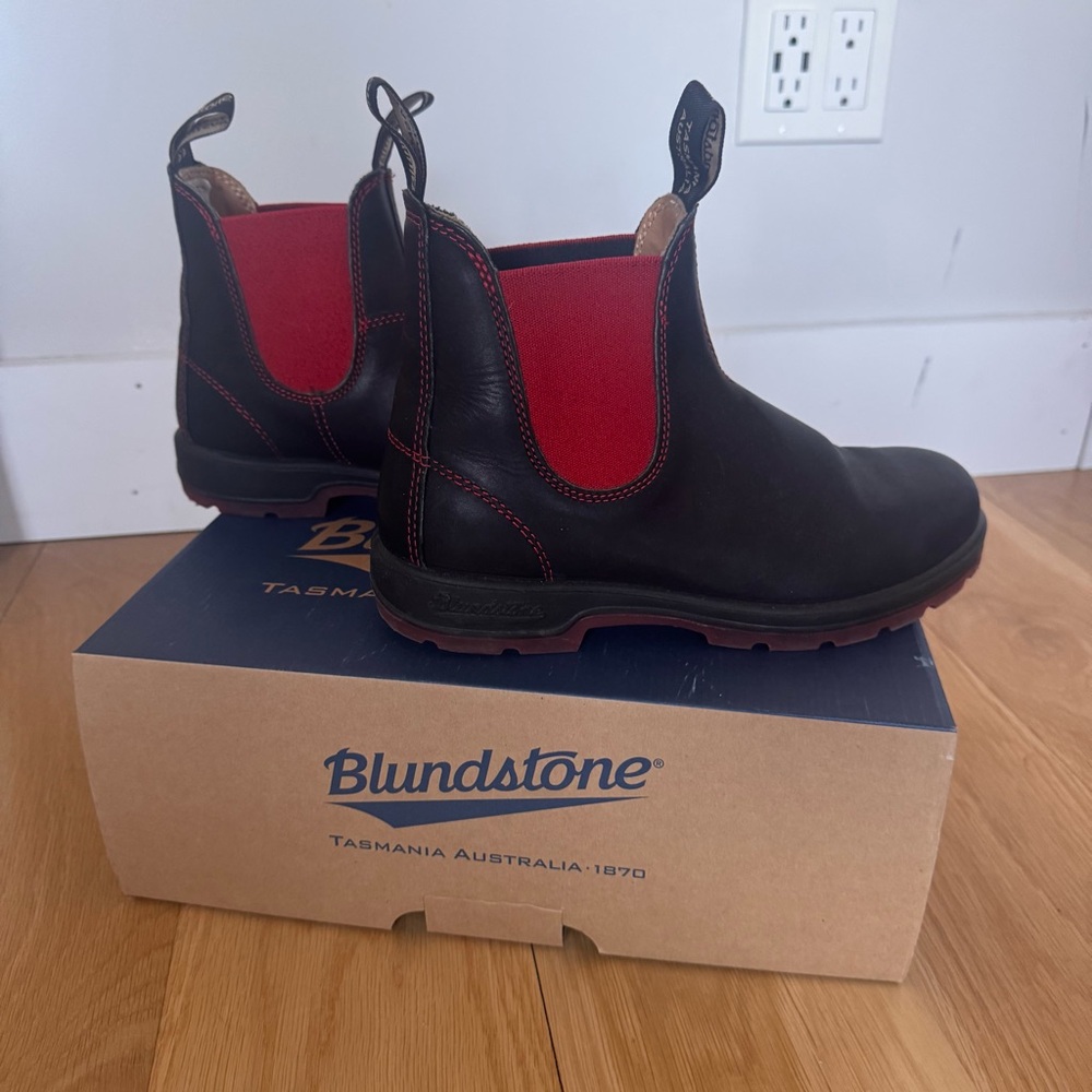 Blundstone Super 550 Series Chelsea Boots Black/Red Gore/Red Sole US 9.5/UK 6.5 - Picture 2 of 8
